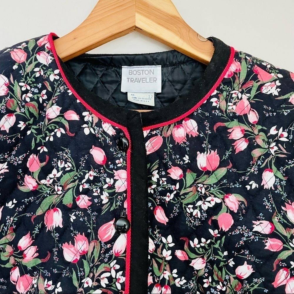 Vintage Boston Traveler Floral Quilted Jacket Black Pink 12 - Picture 11 of 16